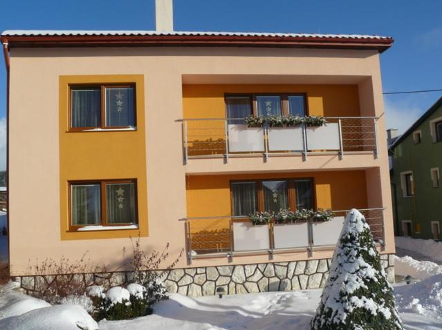 Penzion Chalupka Štrba Exteriör bild