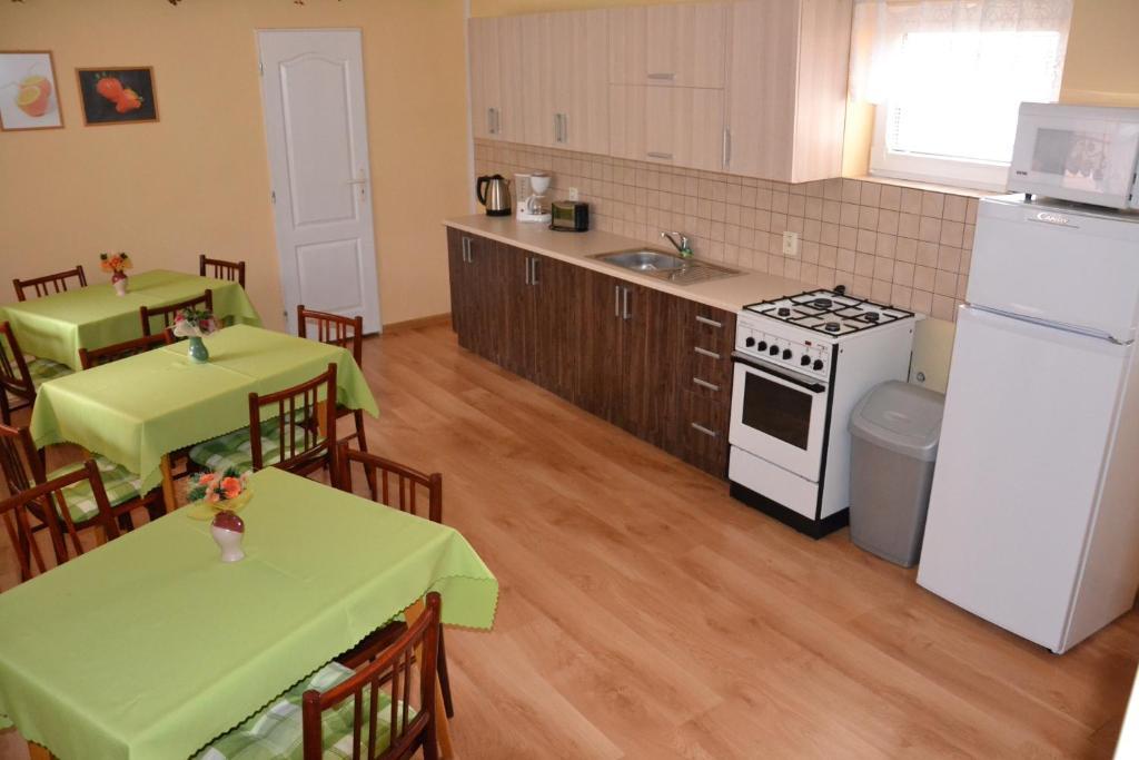 Penzion Chalupka Štrba Exteriör bild